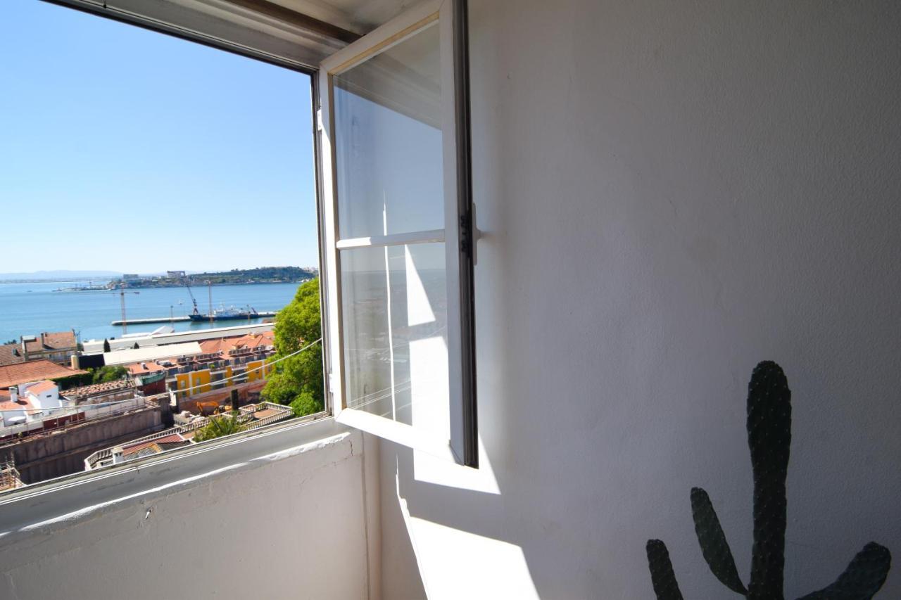 Santos Apartment In Central Lisbon With River View Экстерьер фото