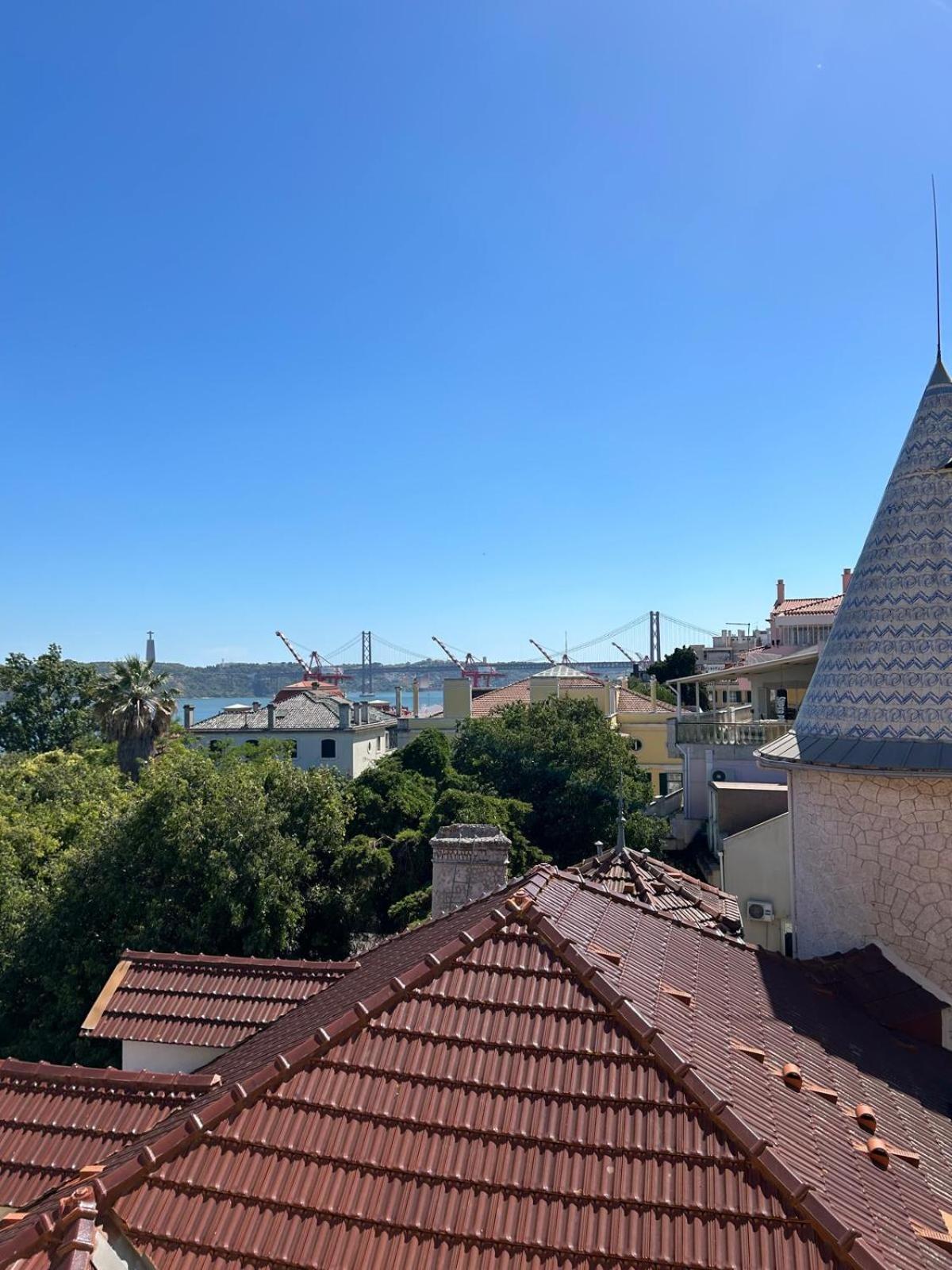 Santos Apartment In Central Lisbon With River View Экстерьер фото